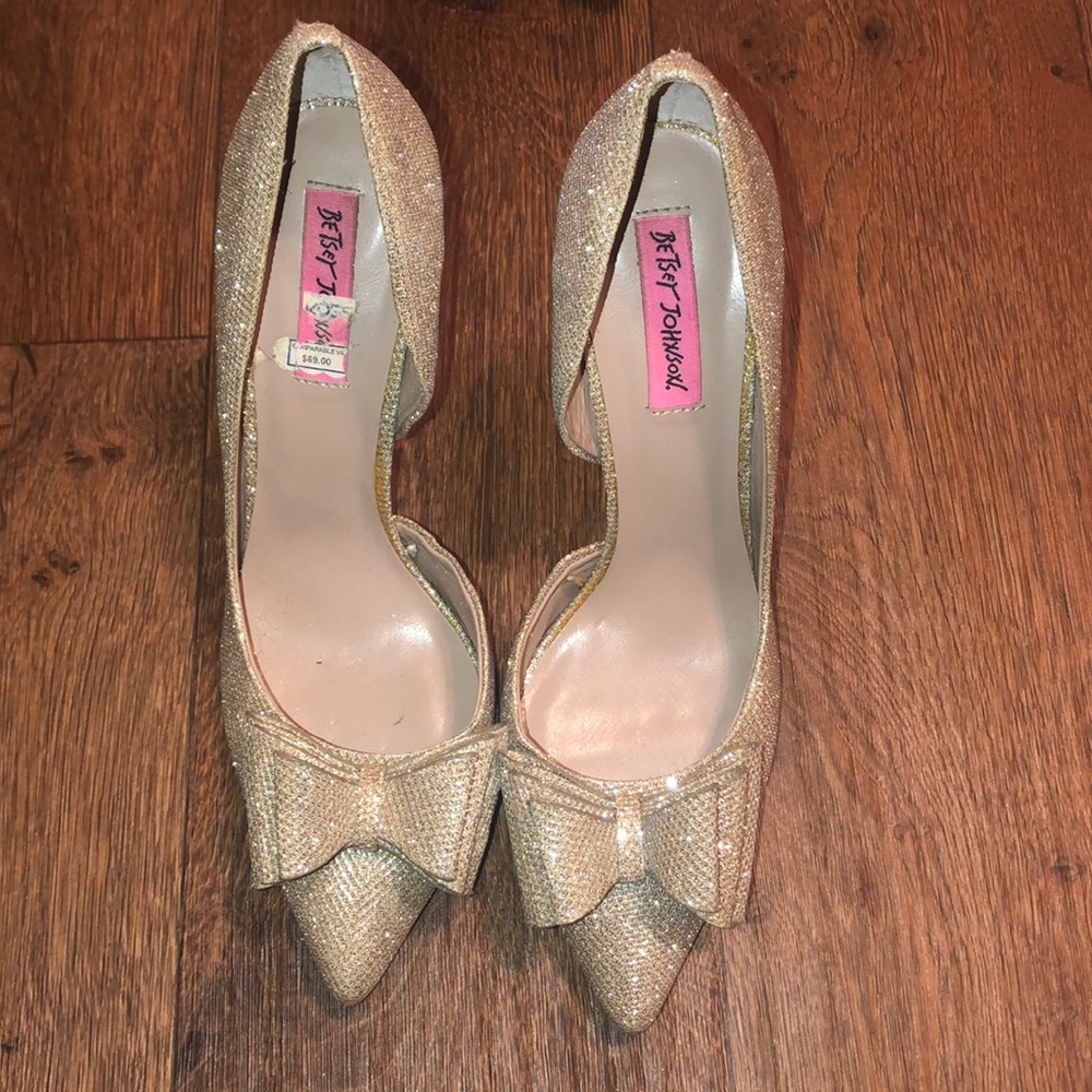 Betsey Johnson high heels gold princess shoes